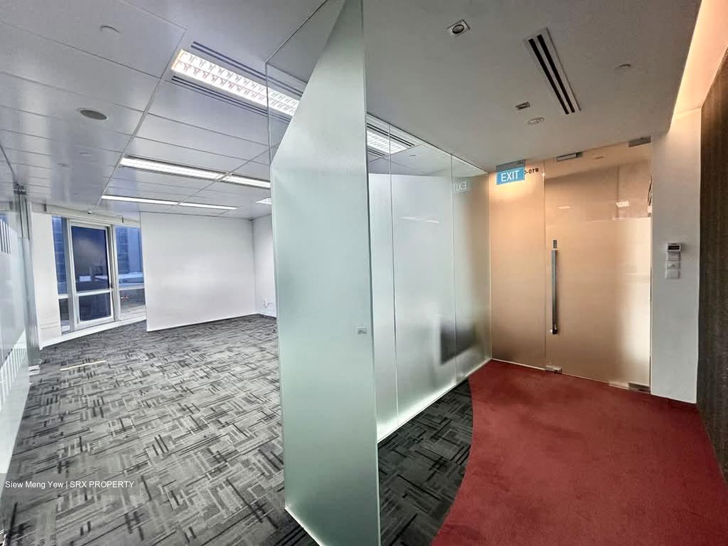 Sunshine Plaza (D7), Office #558113521